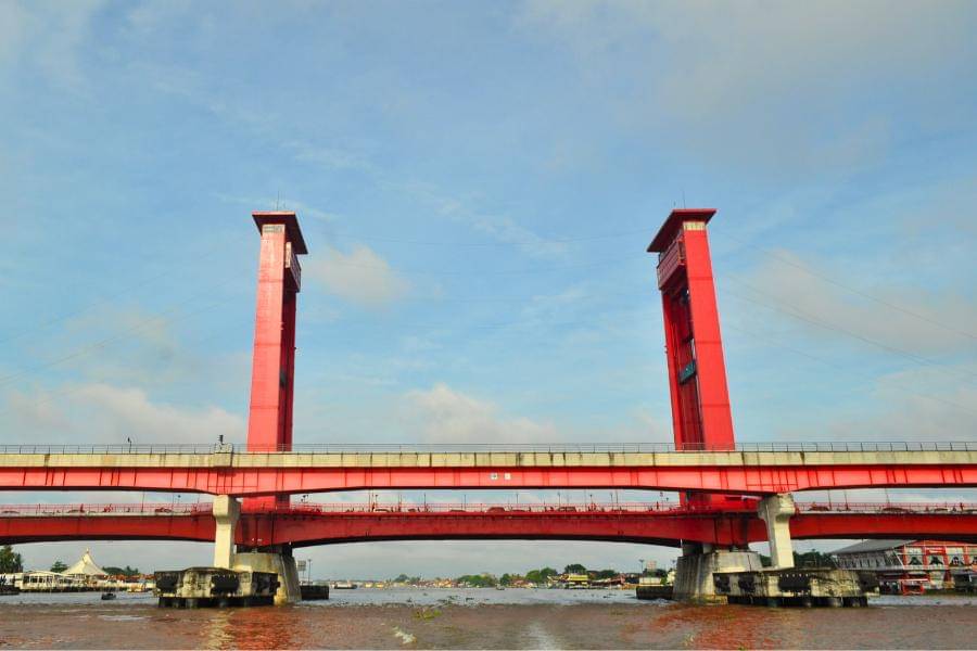 Jembatan Ampera Palembang.jpg