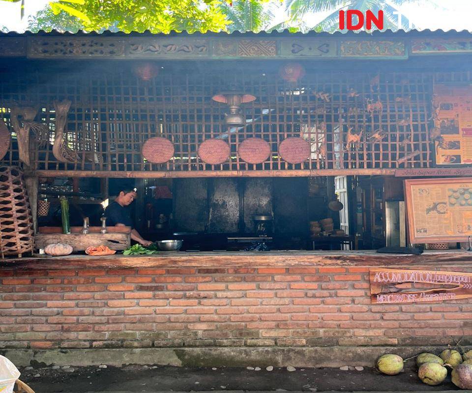 Potret Dapur Bali Moela, Buleleng, Bali 