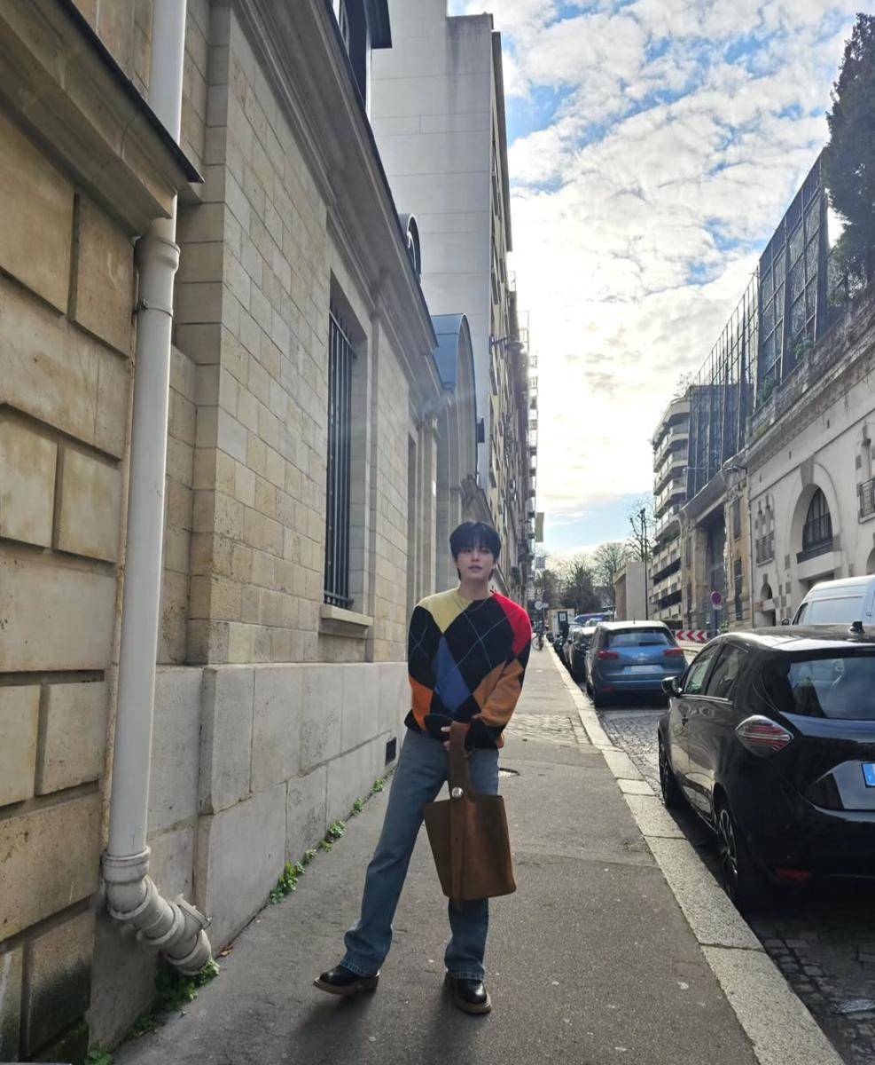 Seungmin Stray Kids (instagram.com/miniseungkim)