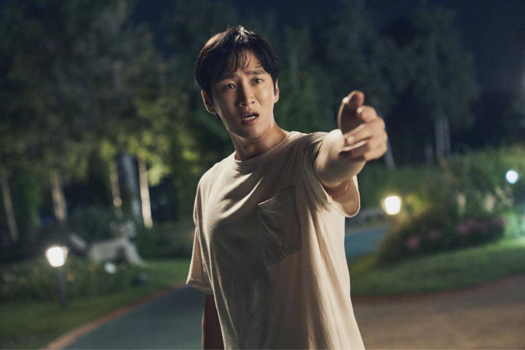 cuplikan Ahn Bo Hyun di film Pretty Crazy (instagram.com/cjenmmovie)