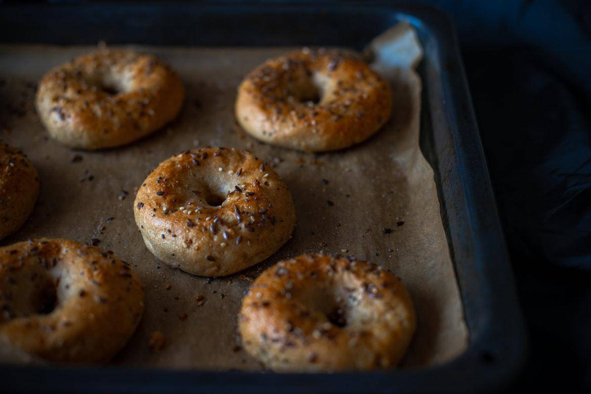Ilustrasi tempat beli bagel di jogja (unsplash.com/id/@anetvob)