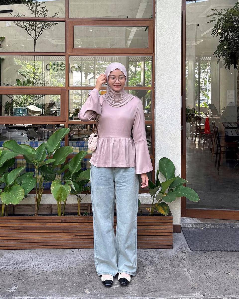 Lutvy Putri (instagram.com/lutvy_putri)