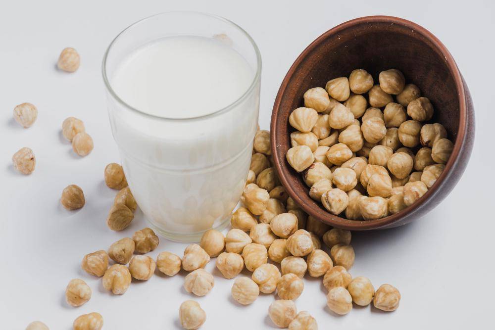 ilustrasi susu hazelnut