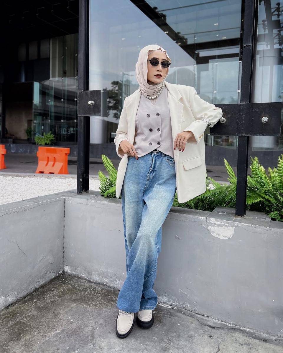 Outfit Viki Fitria