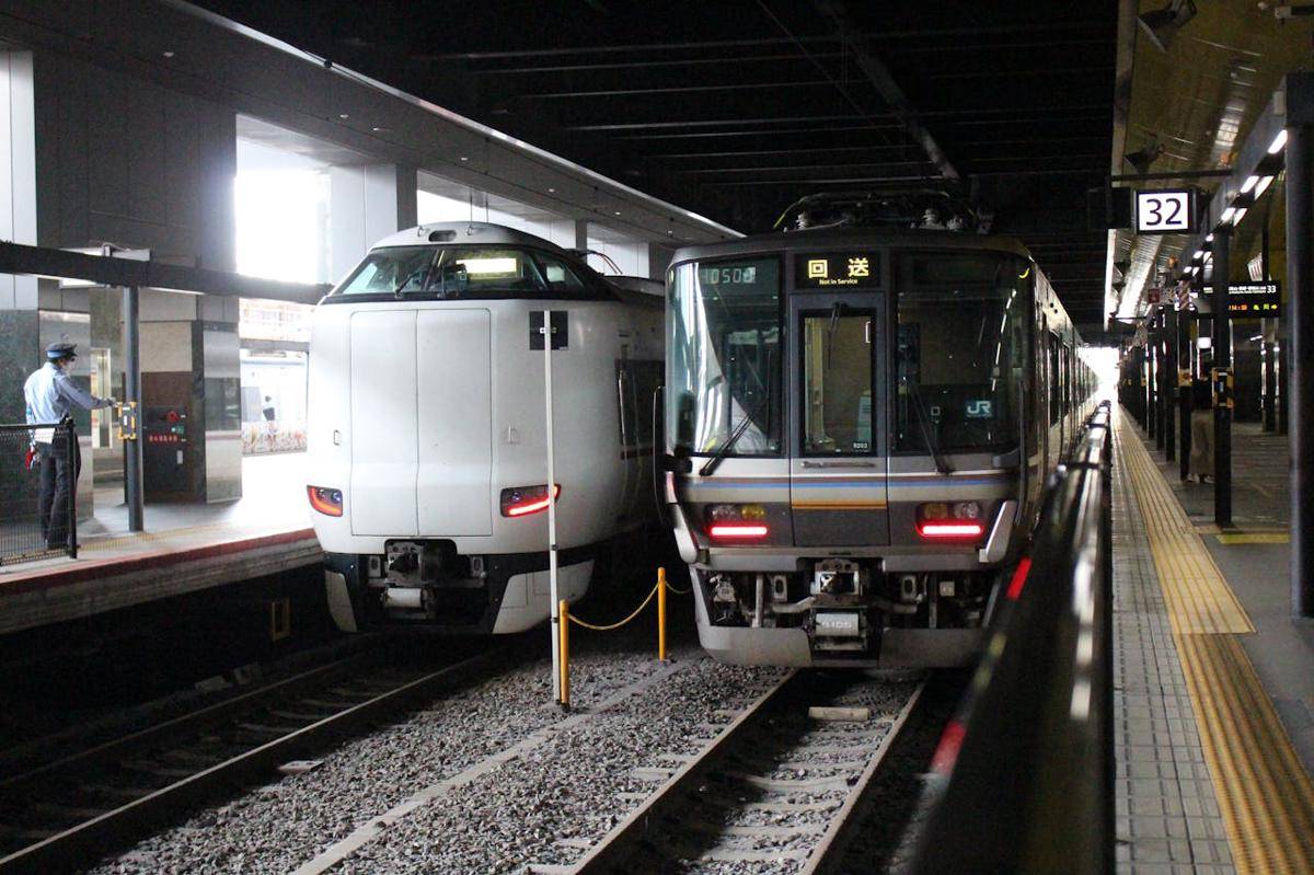 ilustrasi kereta (pexels.com/Dr. train)