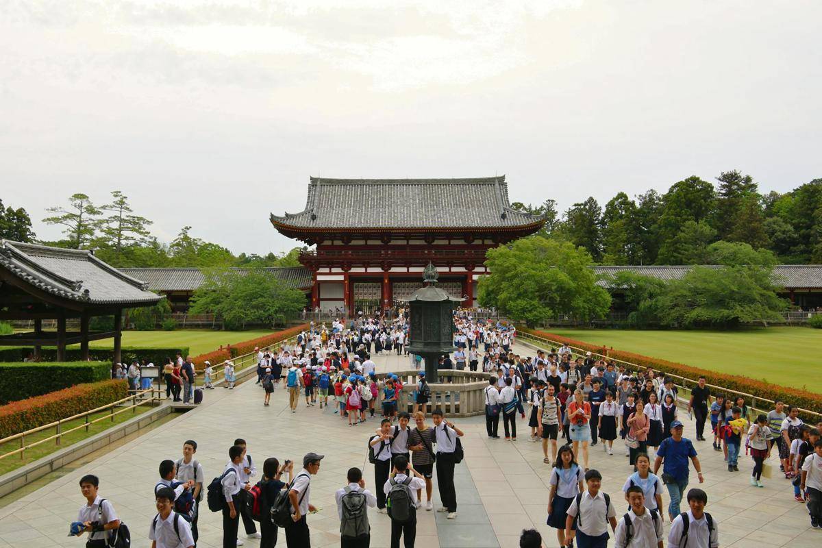 ilustrasi kuil Todaiji