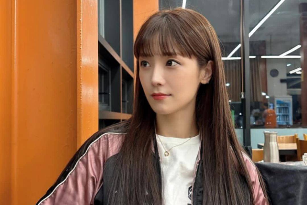 Soyul Crayon Pop (instagram.com/sssssssoyul)