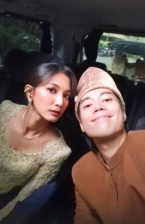 Vidi Aldiano dan Sheila Dara di Pernikahan Adiknya
