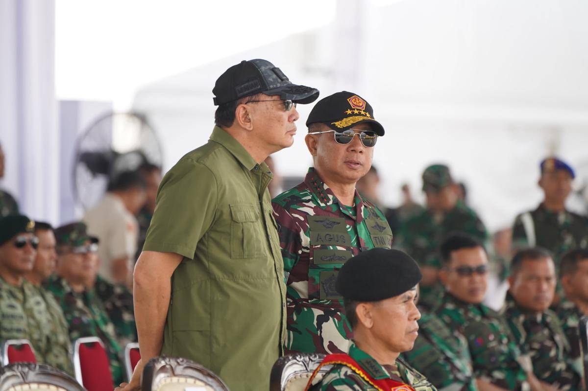 Menteri Pertahanan, Sjafrie Sjamsoeddin dan Panglima TNI Jenderal Agus Subiyanto