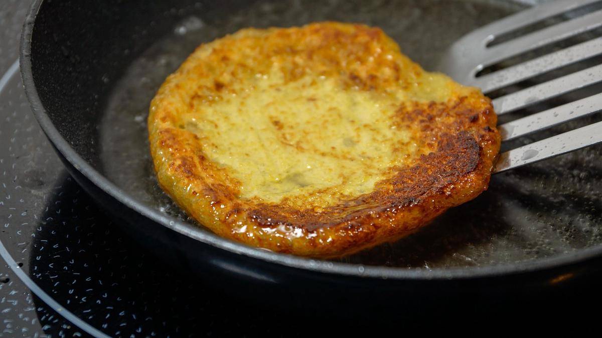 ilustrasi membuat pancake
