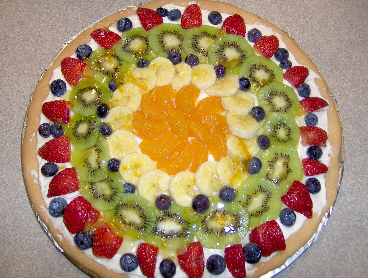 ilustrasi fruit pizza (commons.wikimedia.org/Z.A.Kinnaird)