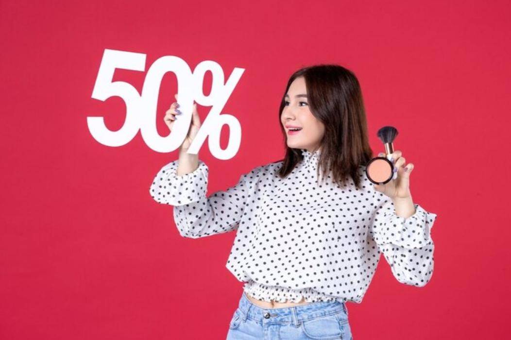 Diskon (freepik.com/KamranAydinov)