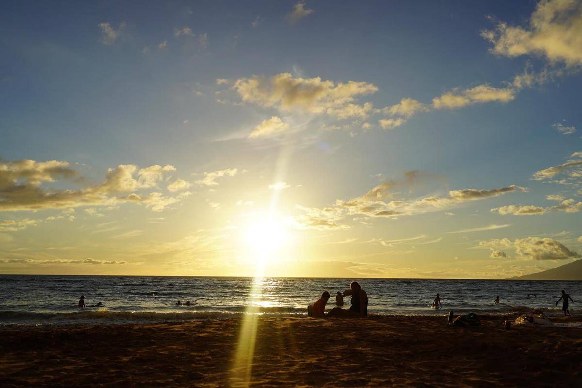 Babymoon Aurelie Moeremans di Hawaii (Instagram.com/aurelie)