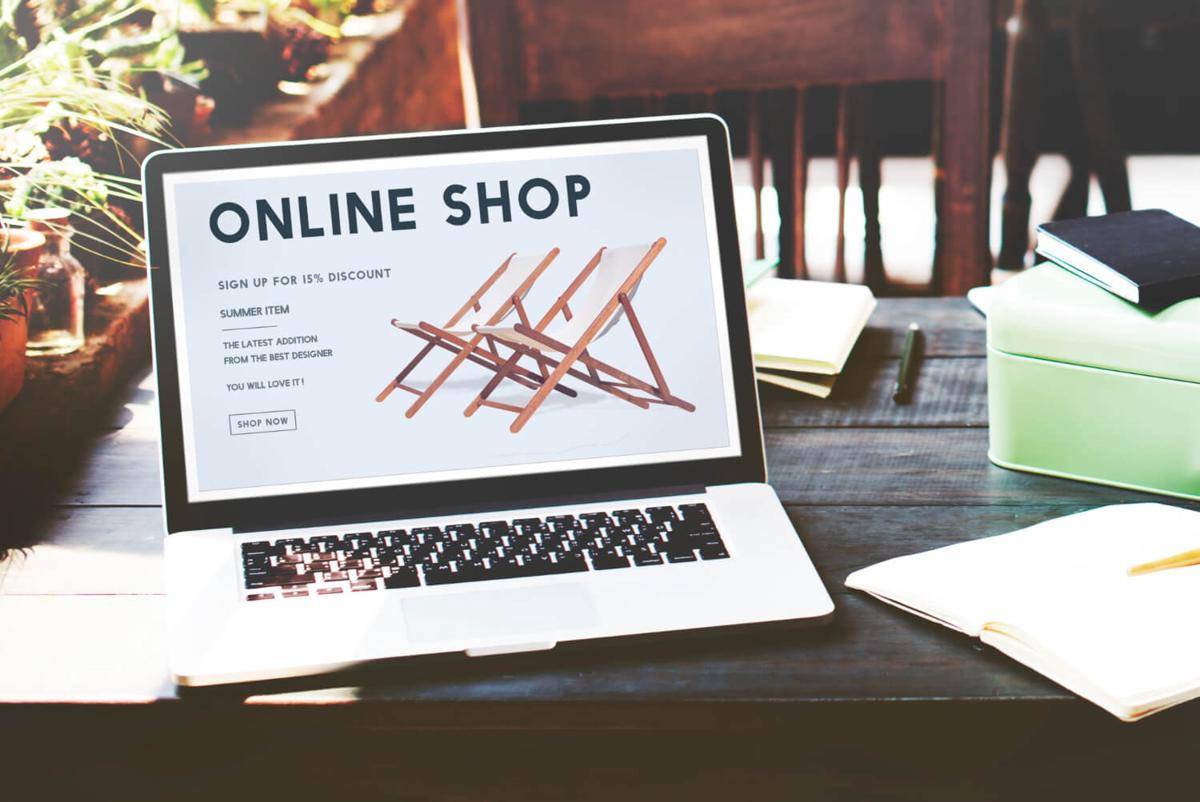 ilustrasi online shopping (freepik.com/rawpixel.com)