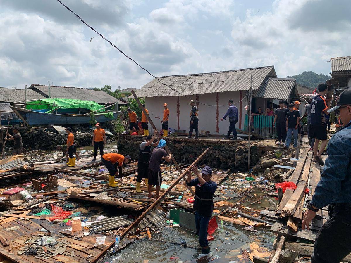 Rumah warga yang roboh di Bandar Lampung. (IDN Times/BPBD)