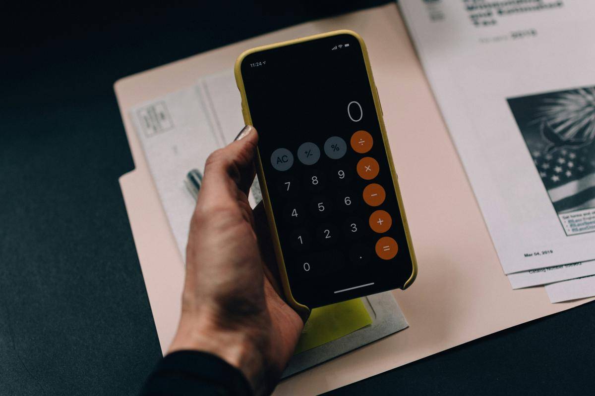 Ilustrasi budgeting (Unsplash.com/Kelly Sikkema)