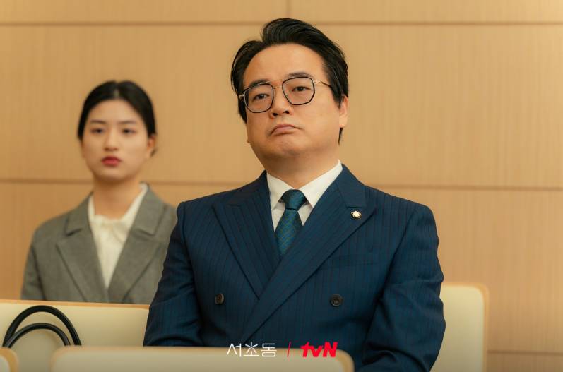 Lee Seo Hwan di drama Law and the City (Dok. tvN/Law and the City)