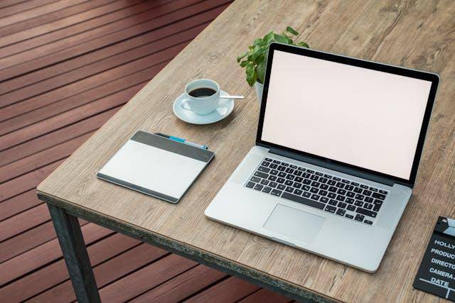 ilustrasi laptop (pexels.com/Pixabay)