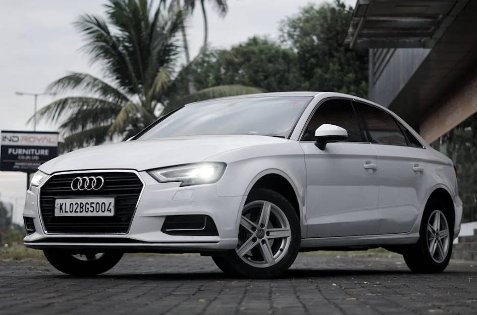 Benarkah Mobil SUV Lebih Aman Dibanding Sedan?