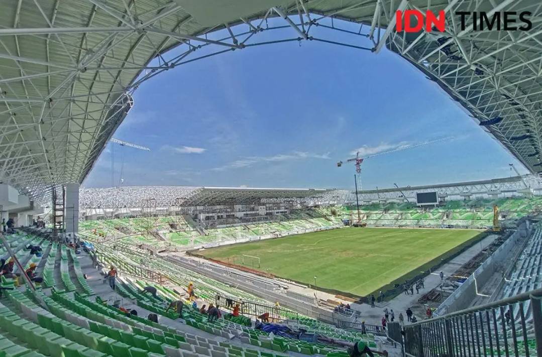 Potret Stadion Utama Sumut di Sport Centre Desa Sena, Kabupaten Deli Serdang, Sumut pada Kamis (5/9/2024). (IDN Times/Arifin Al Alamudi)