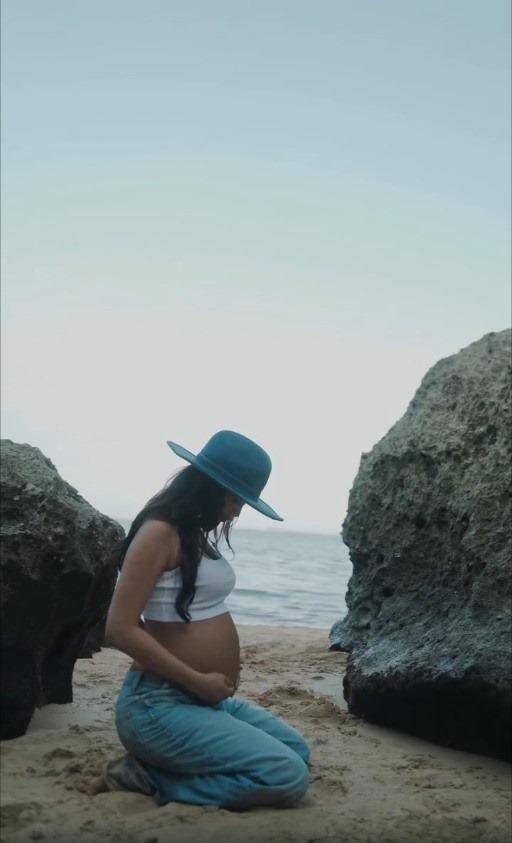 Maternity Erika Carlina