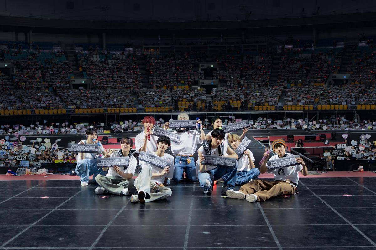 THE BOYZ di konser The Blaze Korea