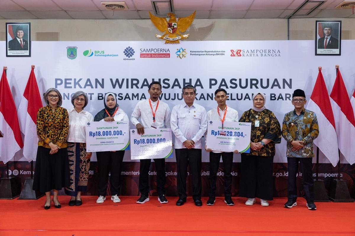Pekan Wirausaha Pasuruan - Penyerahan JKP.jpg