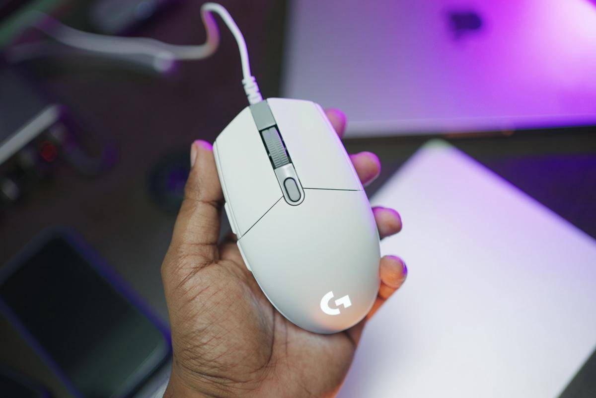 ilustrasi mouse gaming