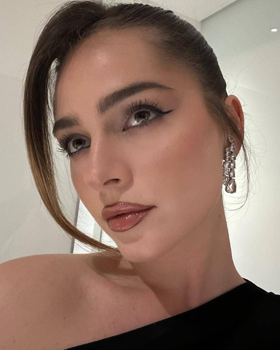 Jessy Hartel (instagram.com/jessyhartel)