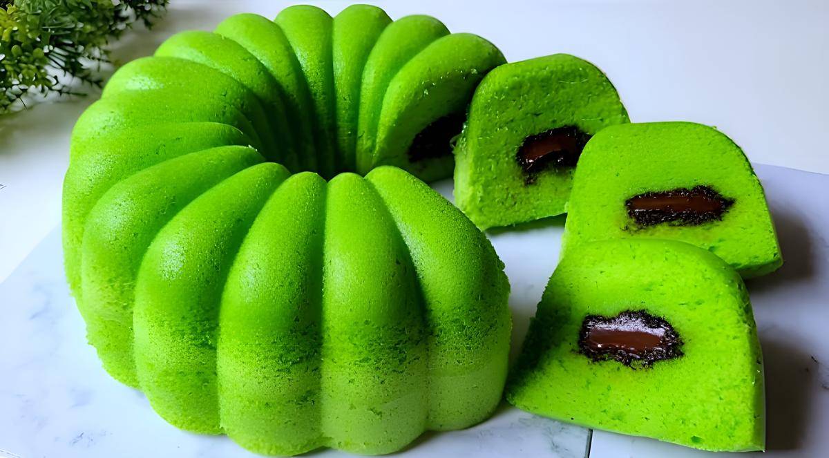 Bolu pandan cokelat lumer 