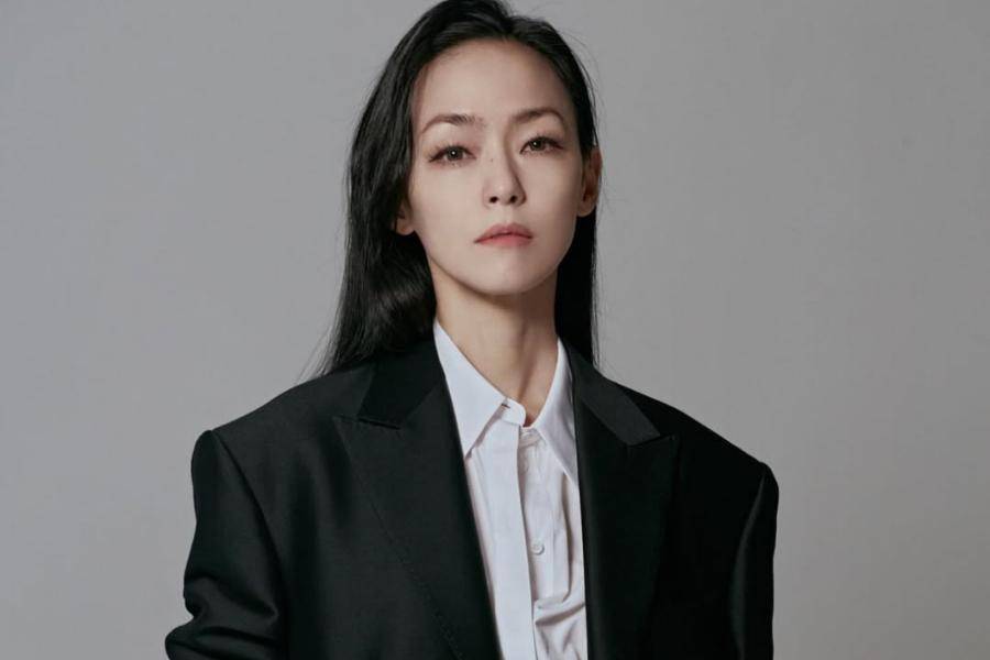 Kim Yoon Ah (instagram.com/love__yuna)