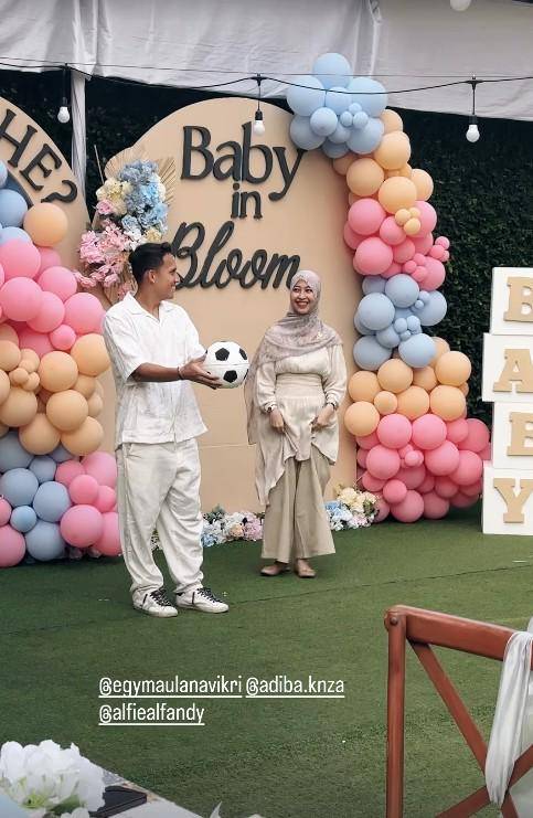Gender Reveal Adiba Khanza (Instagram.com/_ummi_pipik_)