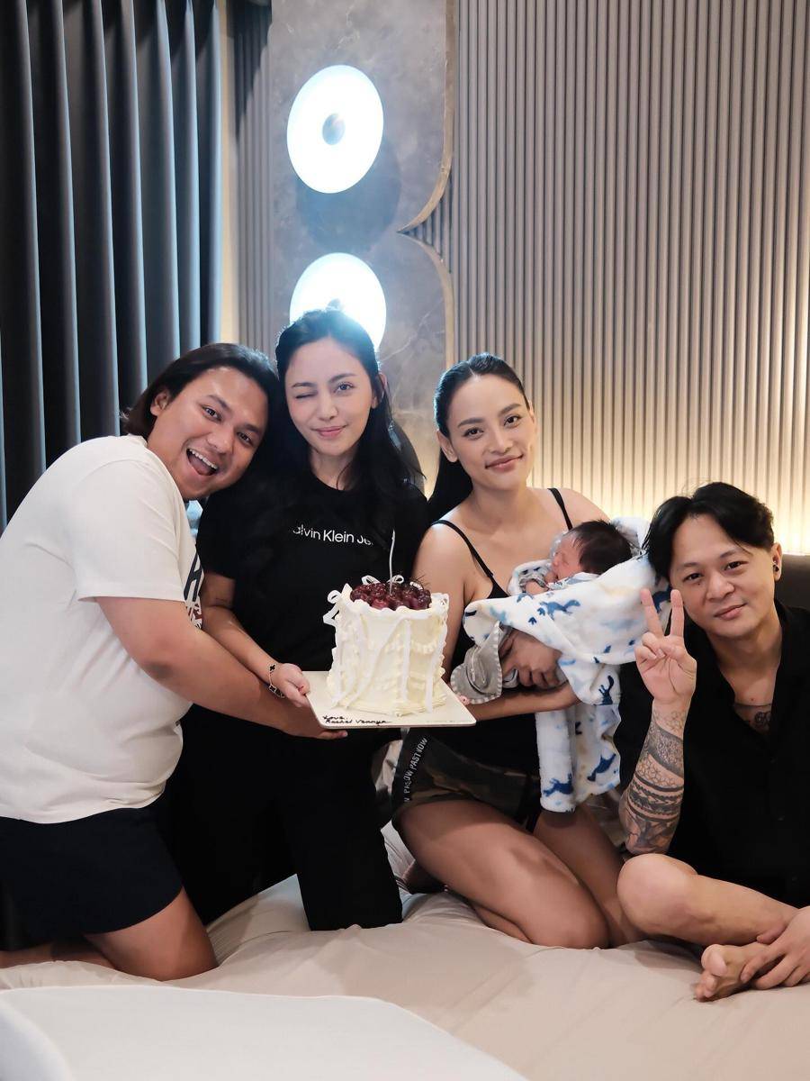 kejutan ulang tahun Erika Carlina (instagram.com/rachelvennya)