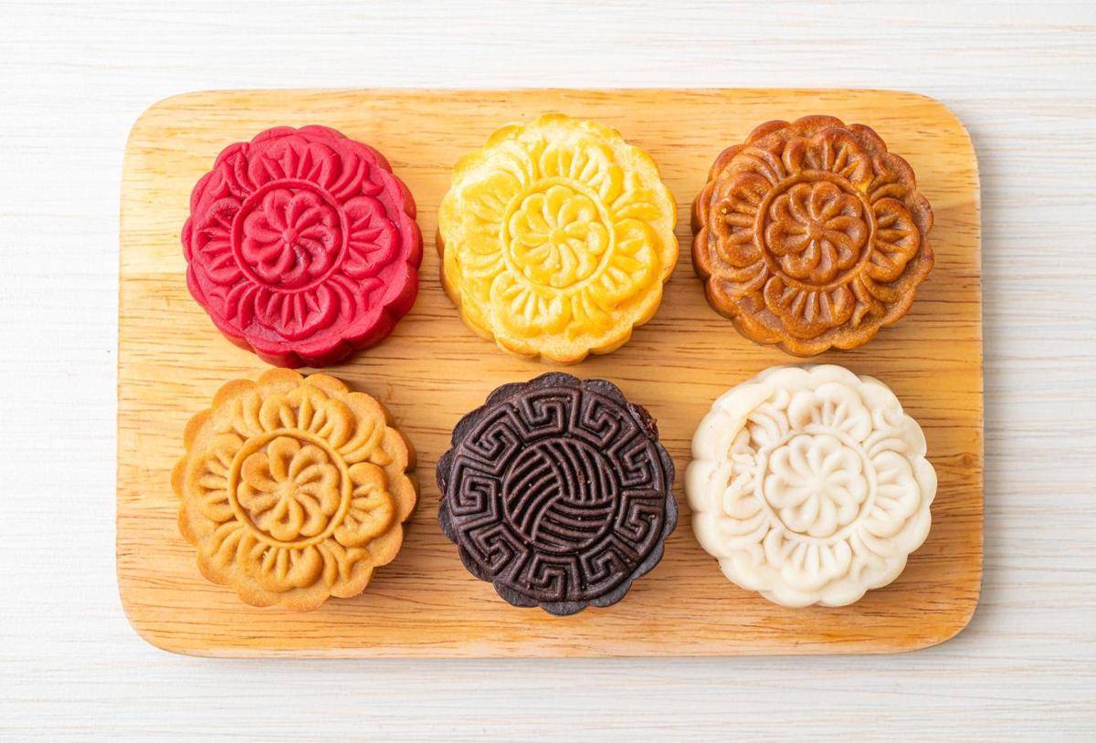 kue bulan (vecteezy.com/Natthapon Ngamnithiporn)