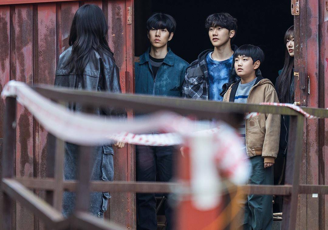 still cut drama Korea The Defects (instagram.com/channel.ena.d)