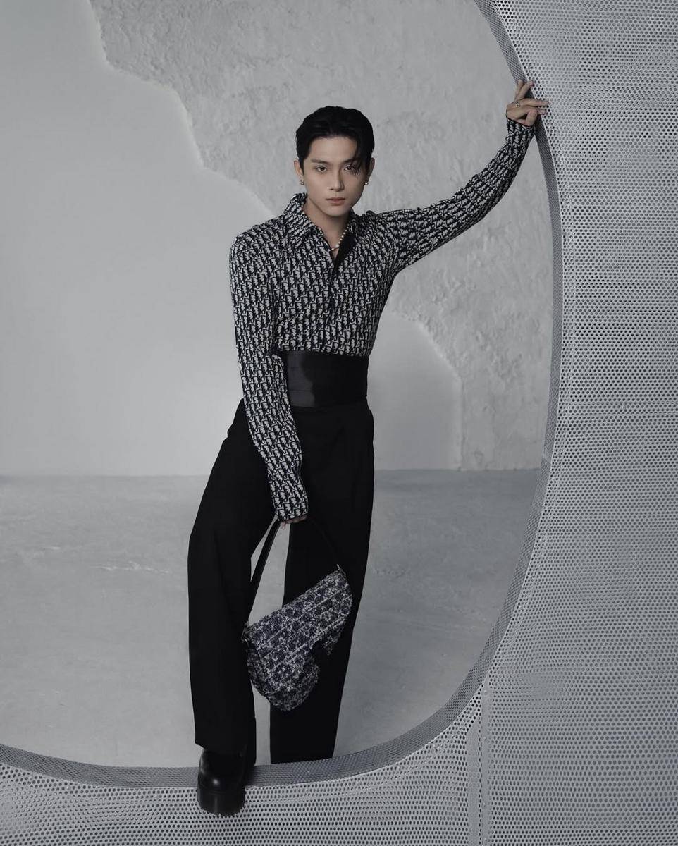 Outfit Grey D