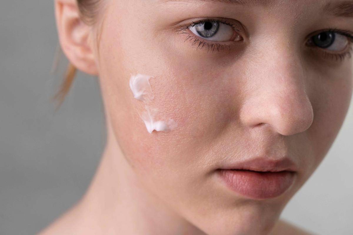 ilustrasi spot treatment (freepik.com/Freepik)
