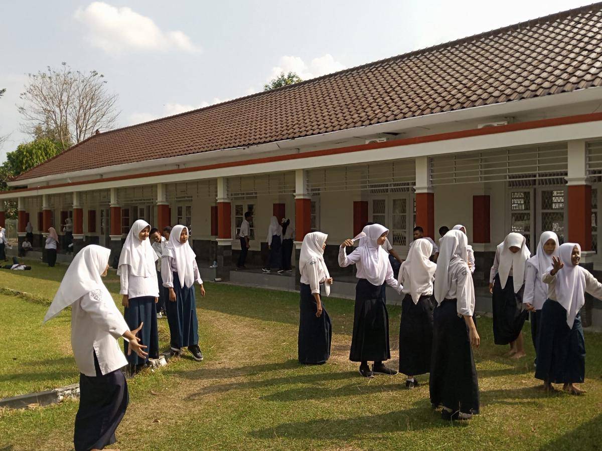 Siswa-siswa SRMA 19 Bantul. (IDN Times/Daruwaskita)