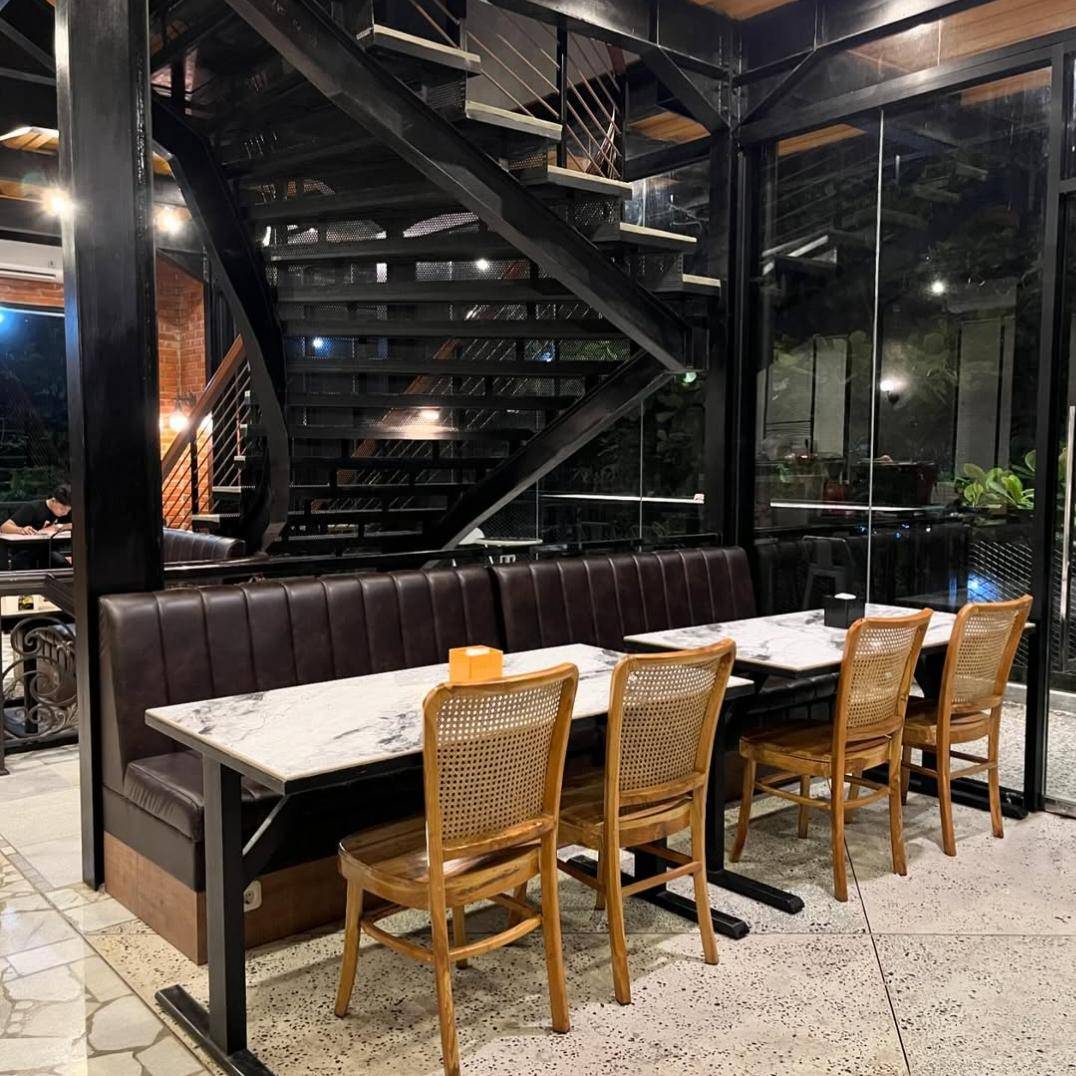 Lacosta Cafe Metro Lampung (Instagram/Lacosta Metro)