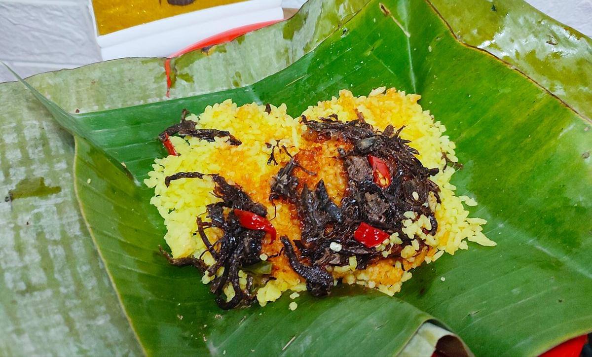 ilustrasi nasi kuning Banjarmasin (commons.m.wikimedia.org/Haikal Riyadhi)