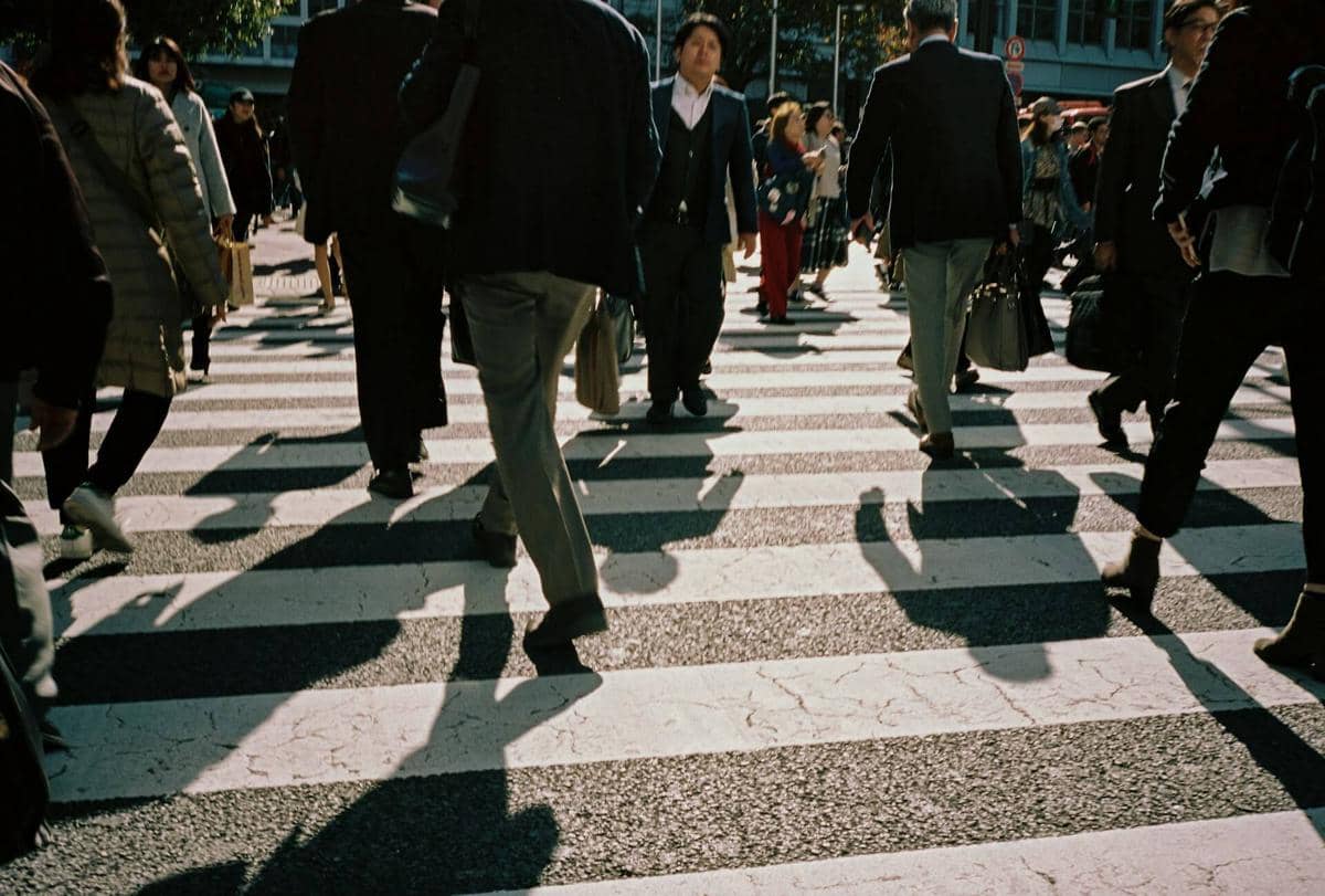 ilustrasi pejalan kaki (unsplash.com/Deon van Zyl)