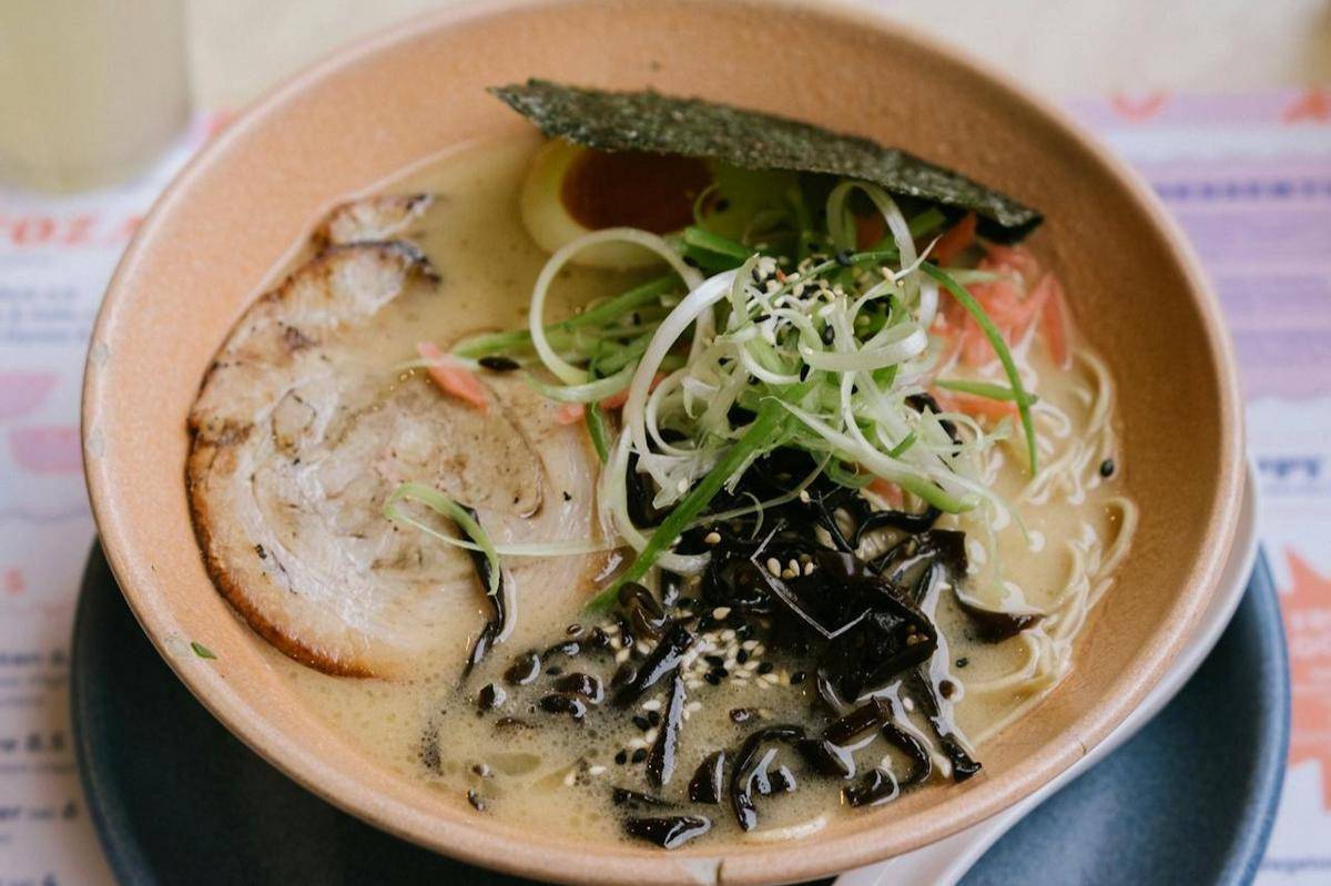 ilustrasi miso ramen (pexels.com/Anete Lusina)
