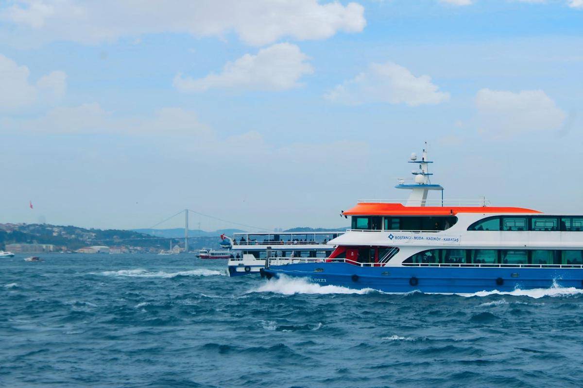 ilustrasi kapal Ferry (pexels.com/Eda Nur Şaşmaz)