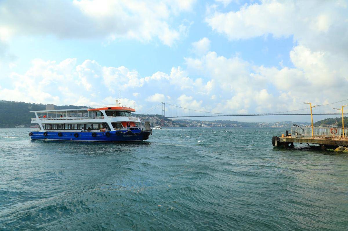 ilustrasi kapal Ferry (pexels.com/MEHMET SÜTLAŞ)