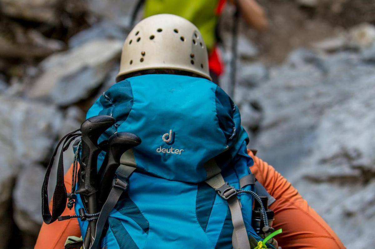 ilustrasi tas carier untuk mendaki gunung (pexels.com/Pixabay)