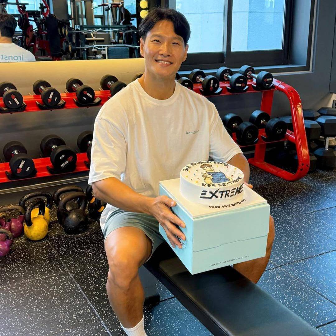 Kim Jong Kook (instagram.com/kjk76)