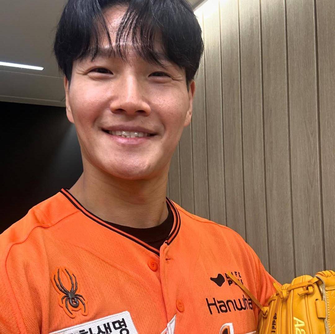 Kim Jong Kook (instagram.com/kjk76)