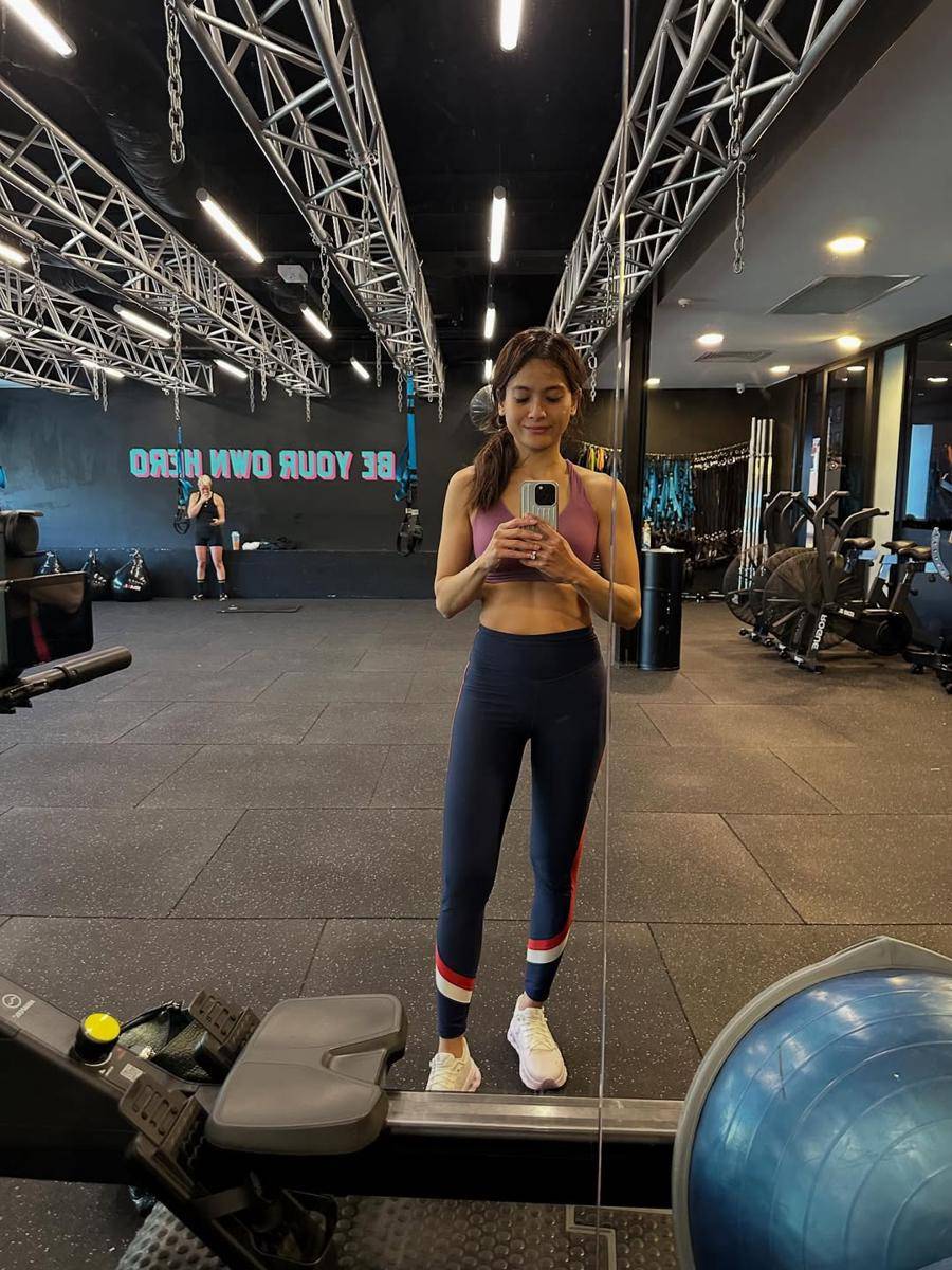 OOTD sneakers ala Acha Septriasa (instagram.com/septriasaacha)