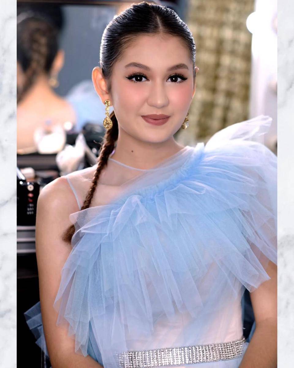 inspirasi hairdo ala Zoe Abbas Jackson (instagram.com/zoeabbasjackson)
