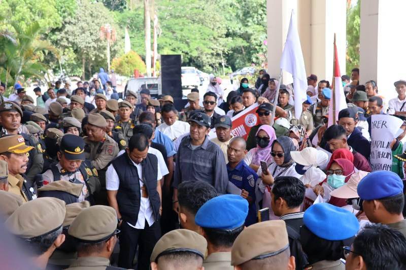 Demo Honorer PPU